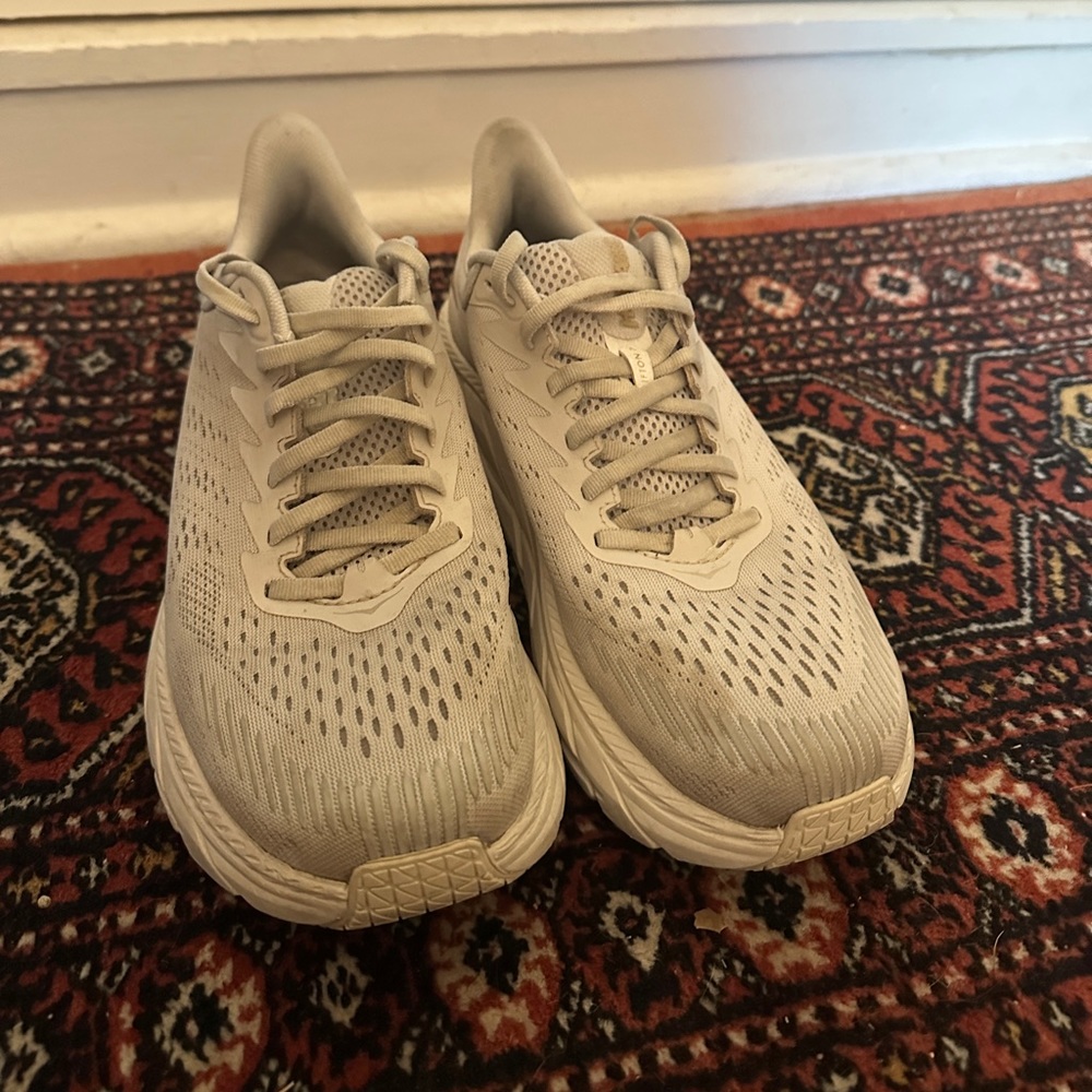 Womens HOKA Clifton 7 Almond Milk/ Bronze size 9